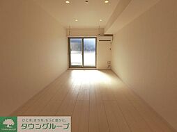 リブリ・レナトゥス 105 1階1Kのリビング/ダイニング