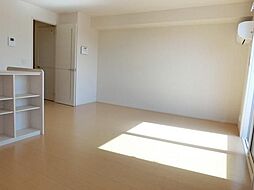 クレストガーデン A 202 2階1LDKのリビング/ダイニング