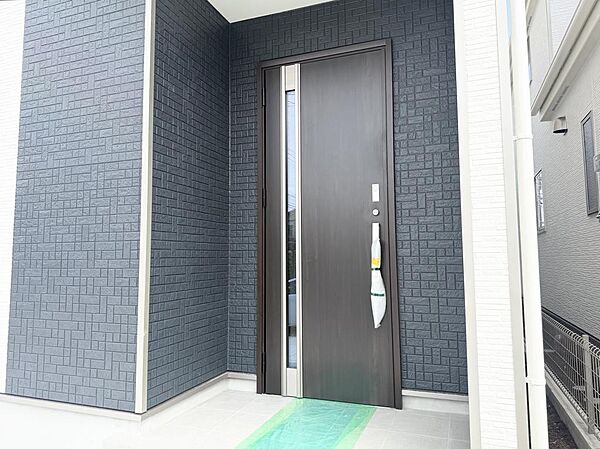玄関を拡大表示