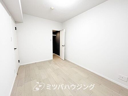 【洋室】約6.0帖