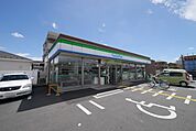 ファミリーマート狭山祇園店 1060m