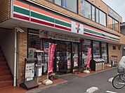 セブンイレブン高坂駅西口店 673m