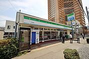 ファミリーマート小手指店 639m
