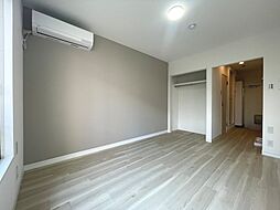 スター・1 101 1階1Kのリビング/ダイニング