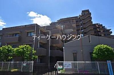 外観：堂々とした佇まいが、住む者に満足感と安心感を与えてくれます。