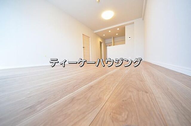 リビング/ダイニング クリオ草加壱番館 3階/-