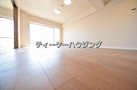 お家の中心となる大きな空間がご家族のコミュニケーションスペースになる筈です。 