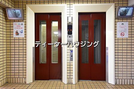 エレベーター2基完備しております。