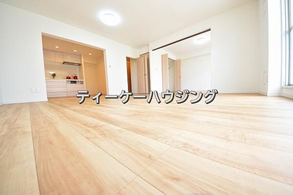 リビング/ダイニングを拡大表示