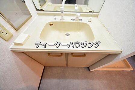 一日のスタートは清潔な洗面所から。