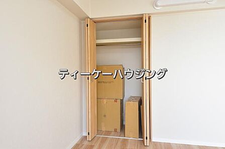 ゆとりある収納は、持ち物が多い方でもすっきりした生活を送れる筈です。