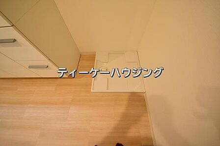 大容量の洗濯機にも対応できる洗濯機置き場を確保。