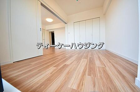精錬された空間は日々の生活に歓びをもたらしてくれる筈です。