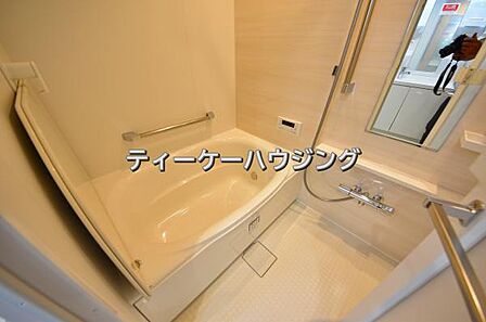 お子さんと一緒でもゆとりな広さです。快適・清潔な空間で心も体もオフになる時間を楽しんでみませんか。