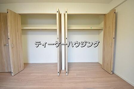 ここまでたくさん収納があれば、物が多い方でも安心ですね。