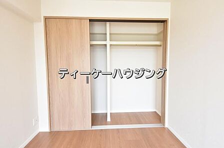 ゆとりある収納は、持ち物が多い方でもすっきりした生活を送れる筈です。