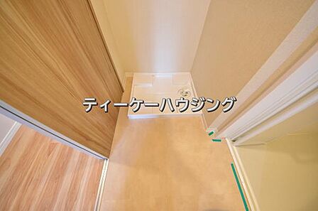 大容量の洗濯機にも対応できる洗濯機置き場を確保。