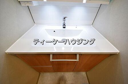 一日のスタートは清潔な洗面所から。