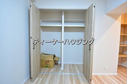 ゆとりある収納は、持ち物が多い方でもすっきりした生活を送れる筈です。