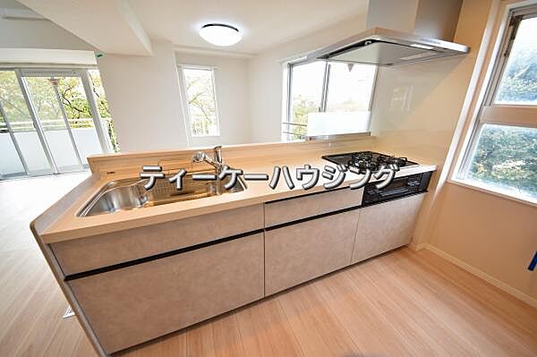 キッチンを拡大表示