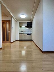 プチメゾンシュエット 201 2階1LDKのリビング/ダイニング