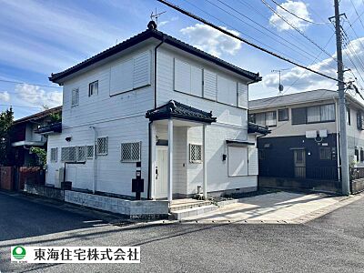 外観：【リフォーム済物件】「浜野」駅徒歩12分/角地にある4LDK！