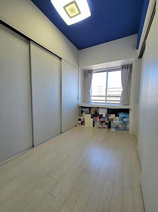 子供部屋にぴっ...