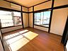室内：リビング以外の居室