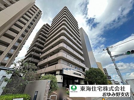 ＼11階からの眺望が気持ちいい3LDK／ペット飼育可！