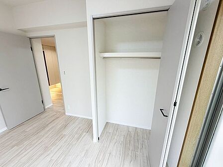 全洋室にクローゼット完備で、整頓しながら綺麗な室内を保てます！