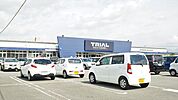 スーパーセンタートライアル飯塚店 1438m