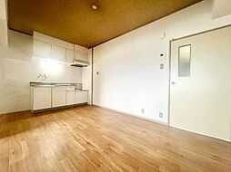 ロイヤルメゾン 4階3DKのリビング/ダイニング