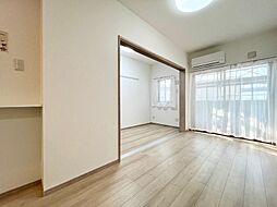 アヴェニール横田 2階1LDKのリビング/ダイニング