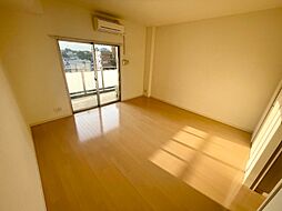 エストレイラ飯塚 3階1Kのリビング/ダイニング