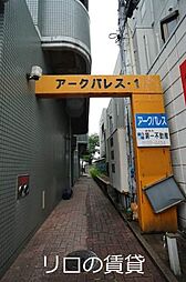 13 / 23