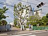 周辺：春日部市立八木崎小学校（500m）