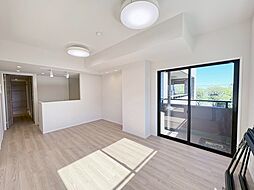 レーベンハイム西新井アイン 2SLDKのリビング/ダイニング