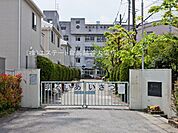 草加市立両新田中学校（453m）
