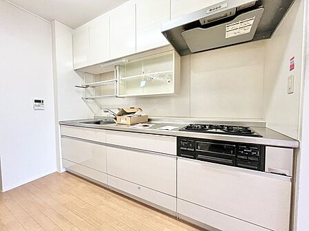 機能的で洗練された空間で、毎日の料理が楽しくなるキッチン