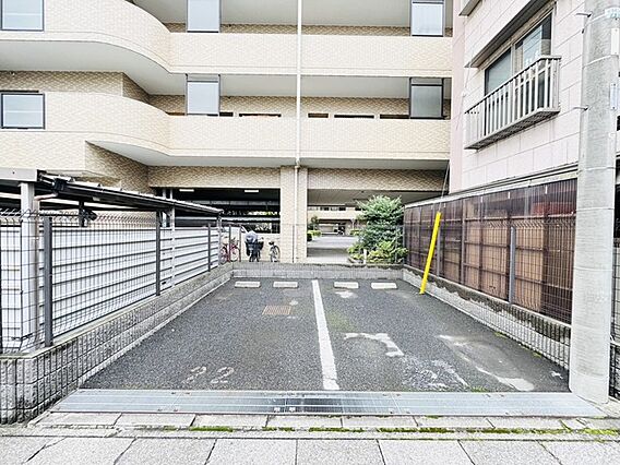 敷地内駐車場