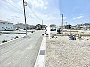 広がる空の下、新しい暮らしが始まる穏やかな風景
