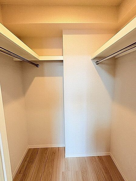 日々の暮らしを整える、無駄のないシンプルな空間が日々の生活を穏やかに包み込みます。