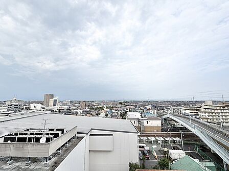 8階からは眺めの良い景色をお楽しみいただけます。