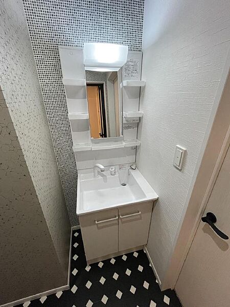 apartment 北海道北見市中ノ島町1丁目2番地18号
中ノ島町の賃貸情報を見る
物件地図