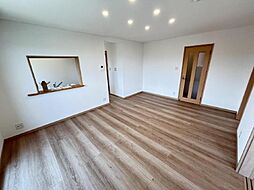 スイングラピュタ A31 3階2LDKのリビング/ダイニング