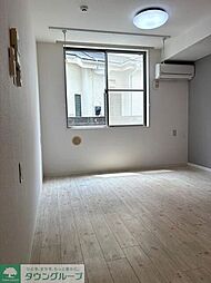 キングスコートII 1階ワンルームのリビング/ダイニング