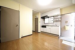 グランドエトワールII 1階2DKのリビング/ダイニング