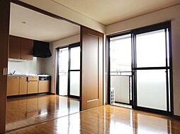 グラン・メール 1階2DKのリビング/ダイニング