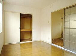 ラプラスIII 2階1DKのリビング/ダイニング