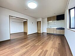 プラスサム 2階2LDKのリビング/ダイニング